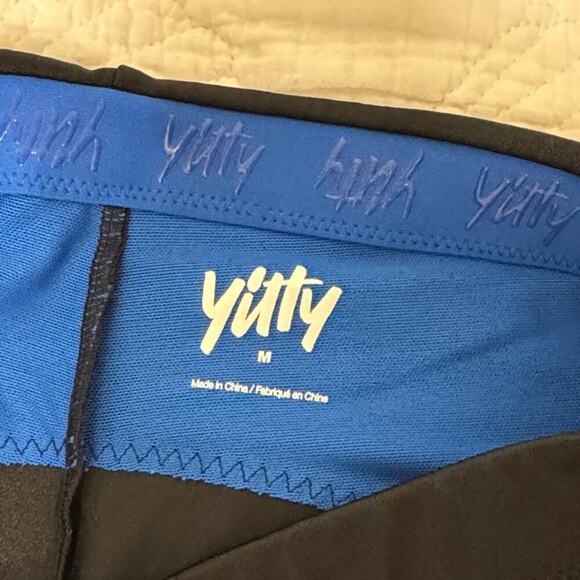 YITTY shiny Headliner Black Leggings - Picture 2 of 4